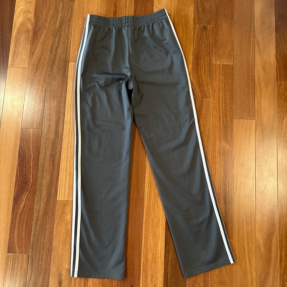 Adidas Boys L 14/16 100% Polyester Gray & White Activewear Pants - Like New! - Picture 4 of 7